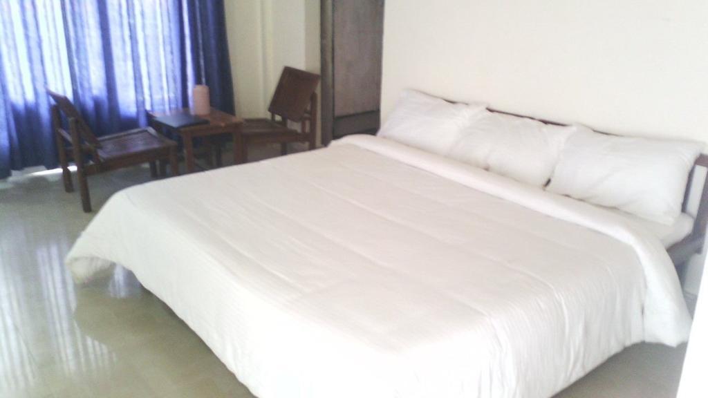 Cozy Swiss Meadows Hotel Khajjiar Room photo