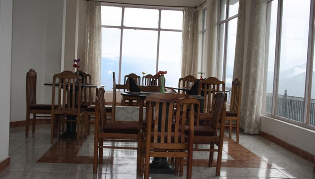 Cozy Swiss Meadows Hotel Khajjiar Exterior photo