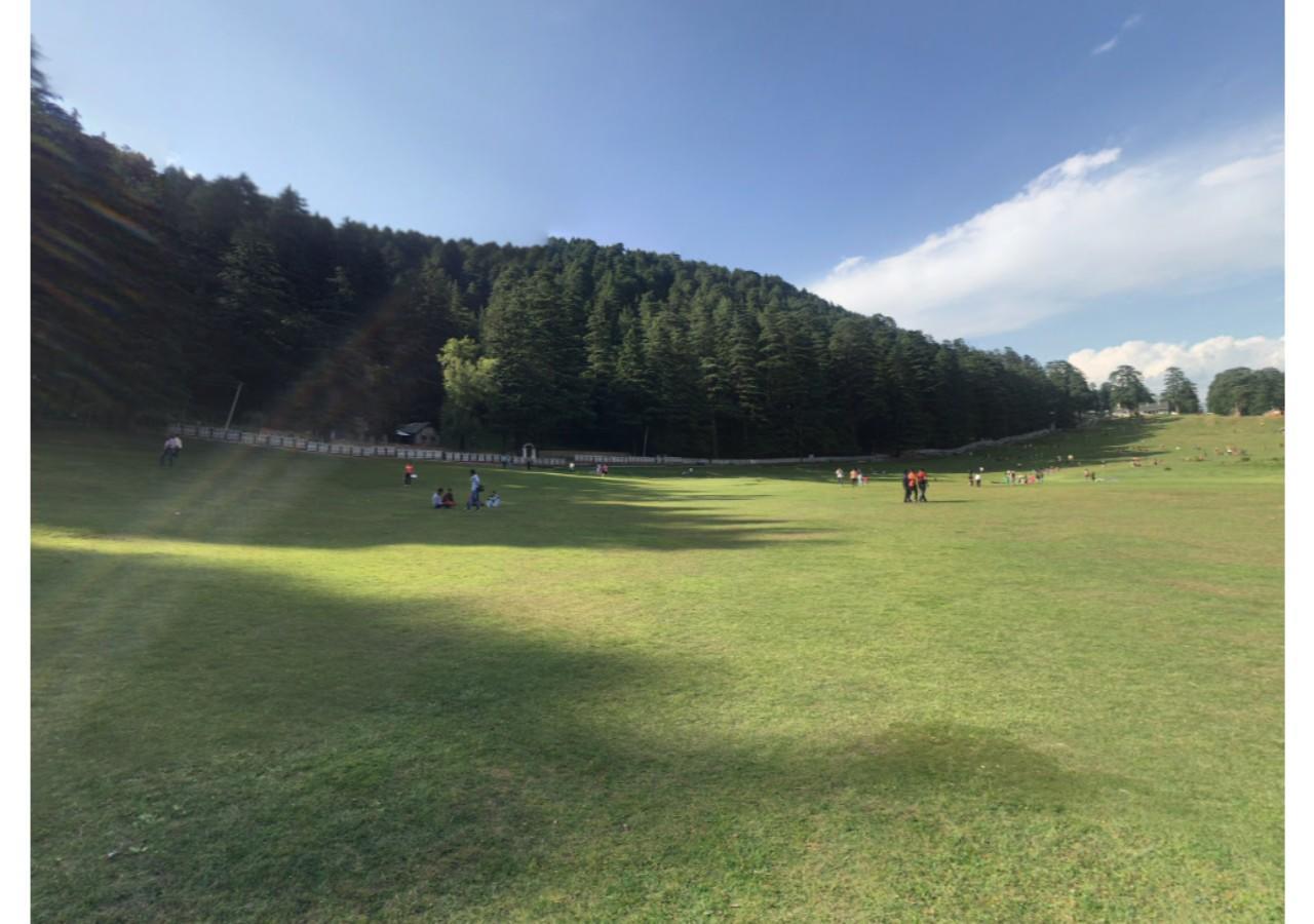 Cozy Swiss Meadows Hotel Khajjiar Exterior photo
